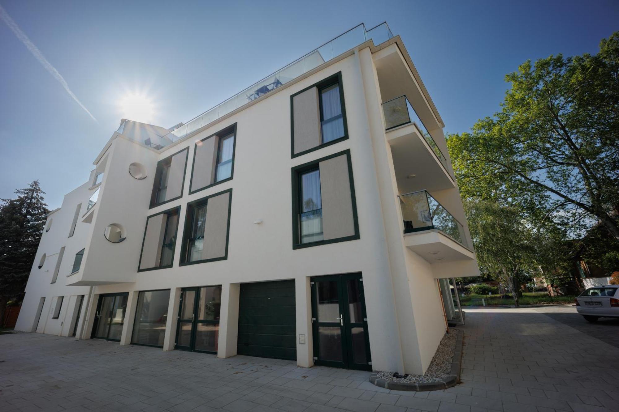 Villa Bauhaus Wellness Apartman Siófok Exteriér fotografie